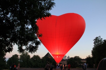 Închiriați un balon pentru nunta companiei 