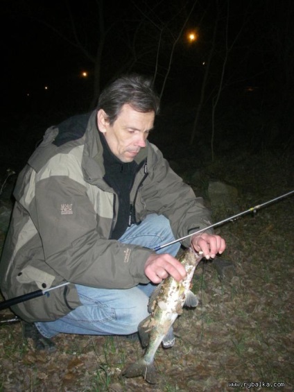 Dedovskie tackle), utilizator de bloguri fonburik, rețea socială de pescari și vânători