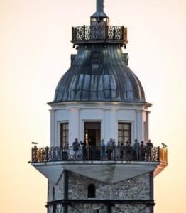Maiden Tower (kız kulesi) din Istanbul vizitează și costă în 2017