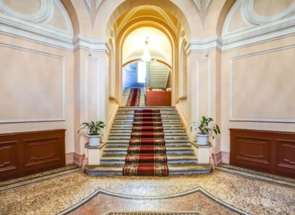 Galeria foto cum să ajungi la Piața Palatului din Sankt Petersburg