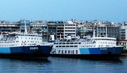 Excursie de la Creta la Santorini