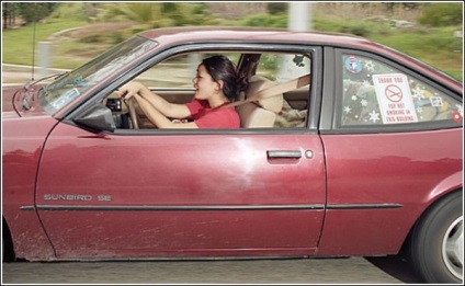 Fotografii din imaginile mașinii lui Andrew Bush au făcut în spatele volanului