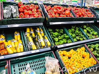 Къде да мине време в очакване на автобуса - Tesco в бар-котка (Малайзия)