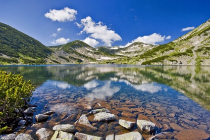 Munții din sud-vestul Bulgariei 4 litere