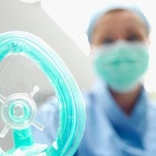 Implantul de dinți sub anestezie în Chelyabinsk