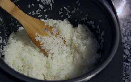 Hogyan készítsünk rizst sushi a japán receptek jobbra