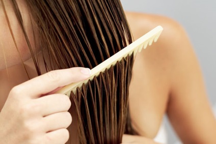 Cum să tratați părul despărțit acasă singur