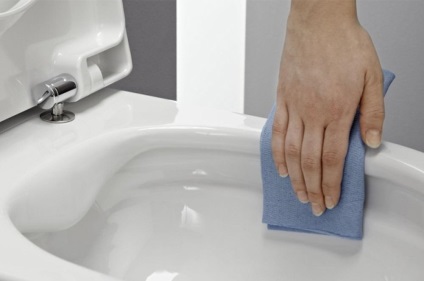 Hogyan kell tisztítani egy WC-tálat a vizeletkő belsejében?