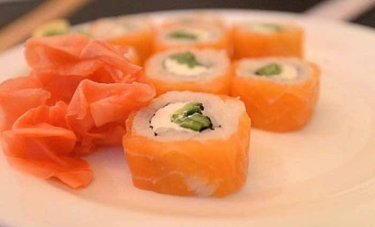 Cum se recunoaște peștele colorat în rulouri, sushi sau pe contorul unui articol de magazin
