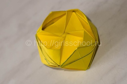 Hogyan készítsünk egy rózsát a papír origami, női iskola