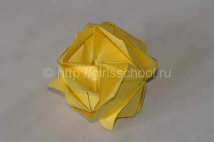 Cum sa faci un trandafir din hartie origami, scoala de sex feminin