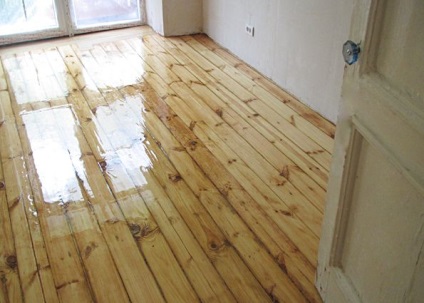 Reparatii complexe de podele din lemn