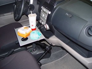 Suport - suport pentru laptop în mașină