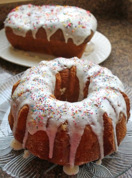 Kulich - a legízletesebb recept - puha, nedves, egyszerű száraz élesztővel - fotó és videó utasítások