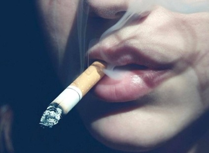 Az elektronikus cigaretta dohányzása árt, veszélyt és lehetséges következményeket