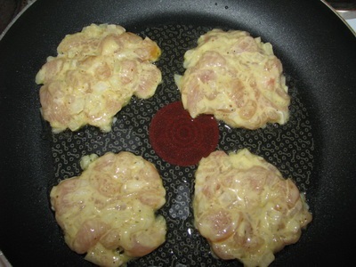 Pancakes de pui - rețetă pas cu pas cu o fotografie cum să gătești