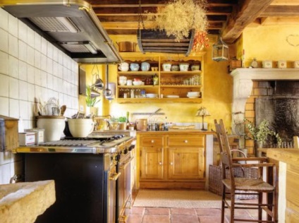 Bucătărie în stil de țară fotografie interioară în stil rustic