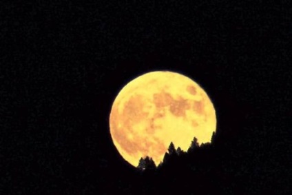 Mituri și fapte despre luna plină, pe care probabil nu o cunoașteți