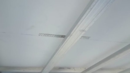 Instalarea de gips carton pe tavan într-o casă de lemn 5 etape principale