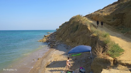 Муніципальний і дикий пляжі Качи у Севастополя