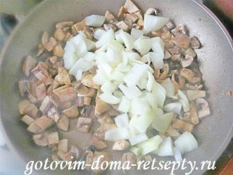 Carne în vase cu ciuperci, cartofi și legume
