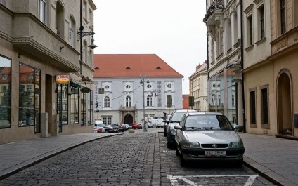 Csehország autóval - matrica, szabályok, bírságok, biztosítás