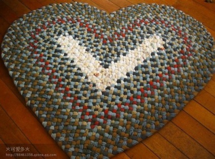 Необичаен начин на плетене на килими от плат