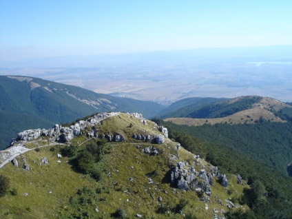 Despre Bulgaria în munții ruși bulgari, câmpii și văi, climă, hidrografie, resurse de apă, floră
