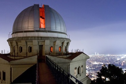 A Fabra barcelonai megfigyelőközpontja, hogy megérintse a csillagokat