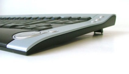 Prezentare generală a tastaturii Logitech® dinovo ™ cordless desktop® pentru notebook-uri - recenzii și teste