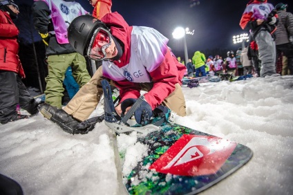 Olympic Snowboard Half Pipe