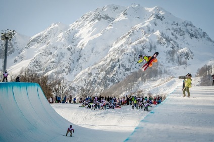 Olympic Snowboard Half Pipe