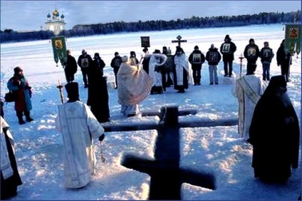 Sfințirea apei (tradiții bisericești și superstiții) - un templu duminical