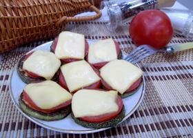 Növényi szendvicsek kolbásszal, lépésről-lépésre recept (recept) Növényi szendvicsek kolbászt lépésről lépésre recept