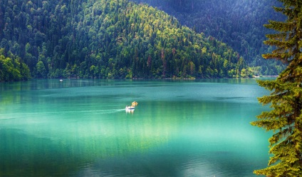 Lake Ritsa, Abkhazia fotografie, descriere, cum să obțineți