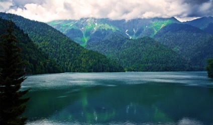 Lake Ritsa, Abkhazia fotografie, descriere, cum să obțineți