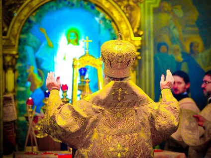 De ce ne rugăm cu fața spre est, resping Ortodoxia
