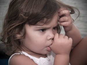 De ce un copil suge o analiză a degetului mare din motive