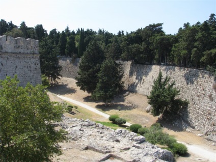 Călătoria spre Rhodos