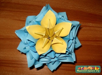 Step-by-step clasă de master pe realizarea kusudama 