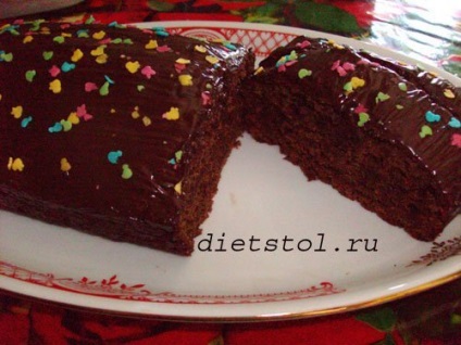 Tort de ciocolată tainic pe bază de sfecla