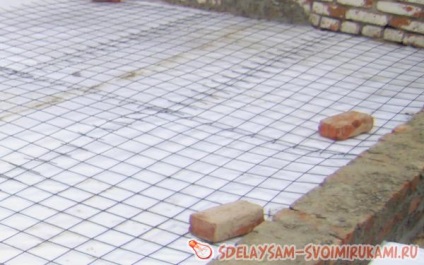 O tehnologie simplă pentru turnarea podelelor de beton, o clasă de master cu mâinile lor