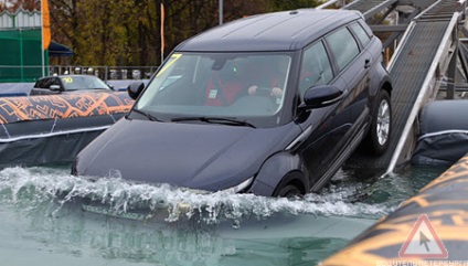 Gama de rover evoque în jurul capului - vestea din Sankt Petersburg