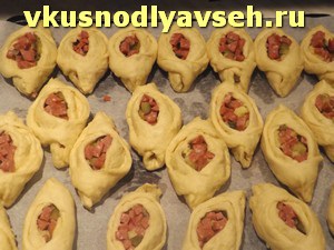 Pite - fazekas kolbásszal és savanyított uborkkal, lépésről-lépésre fotó recept