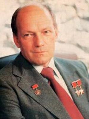Rukavishnikov Nikolay Nikolaevich, biografie cosmonaut