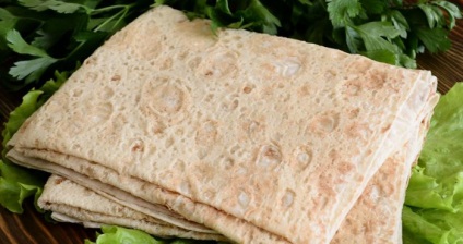 A lavash roll a rákos rudakkal lépésről-lépésre recepteket fotóval