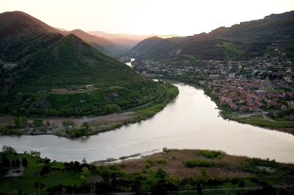 Cele mai frumoase obiective turistice din Georgia - fotografii și descrieri