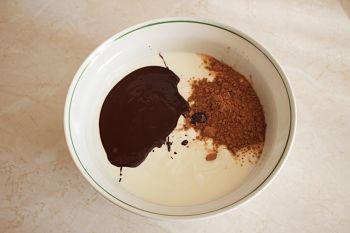 Chocolate-cake cake - recept lépésről-lépésre fényképek