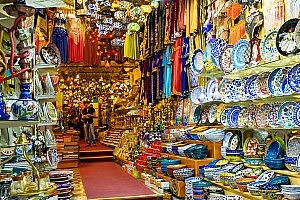 Cumpărături în magazine din Istanbul, centre comerciale, fabrici, zone comerciale