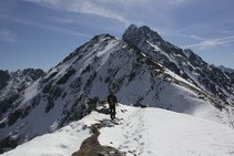 Lista echipamentelor de alpinism în Elbrus în timpul verii - călătorii independente de tip fototravel